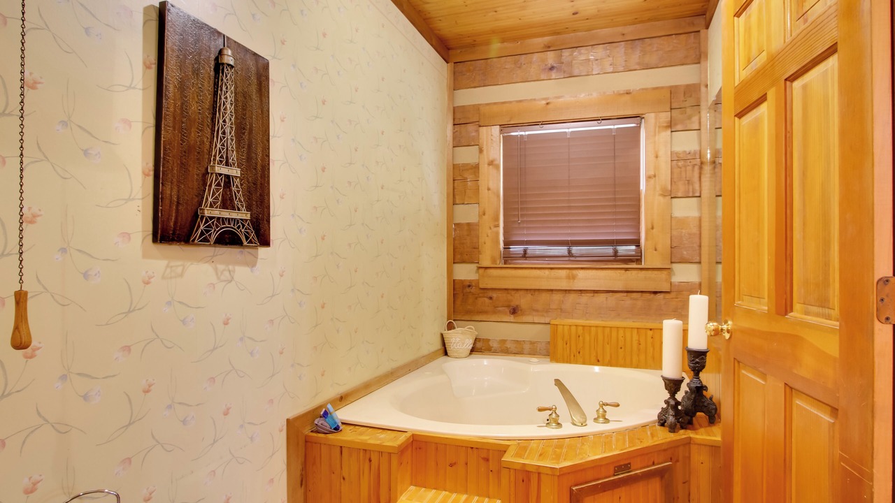 Photo of Bathroom in Gracewood