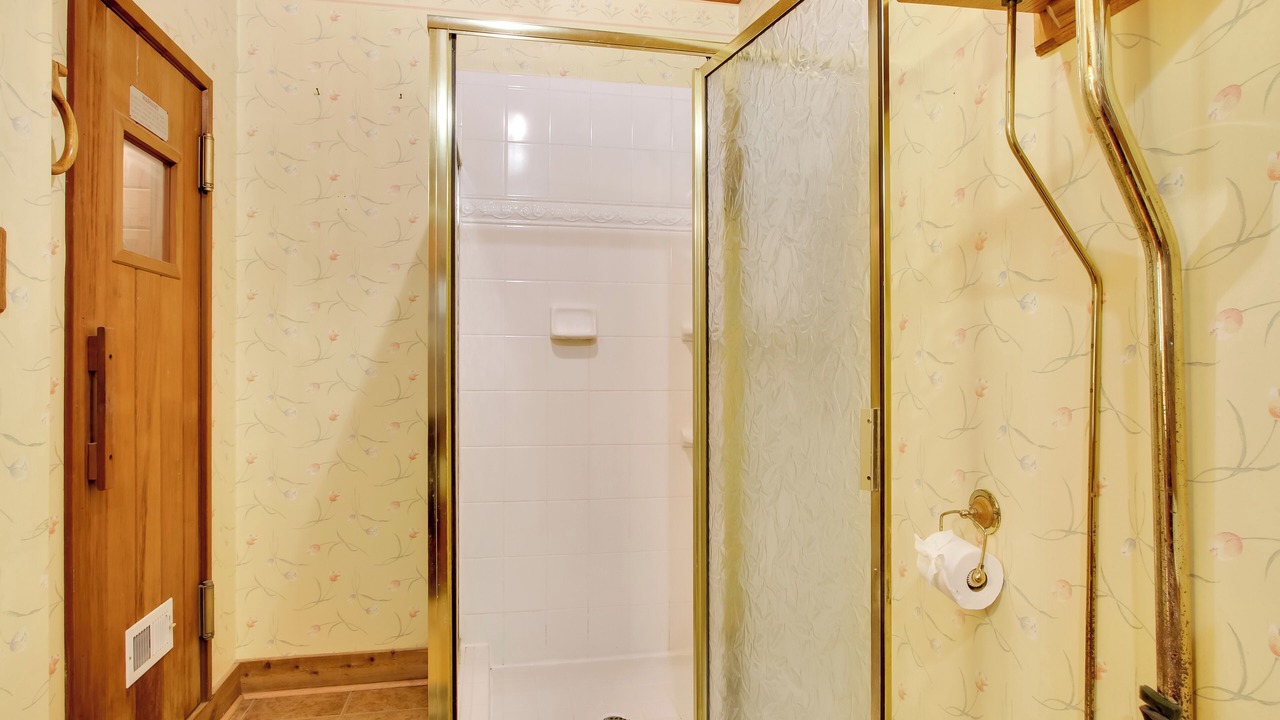Photo of Bathroom in Gracewood