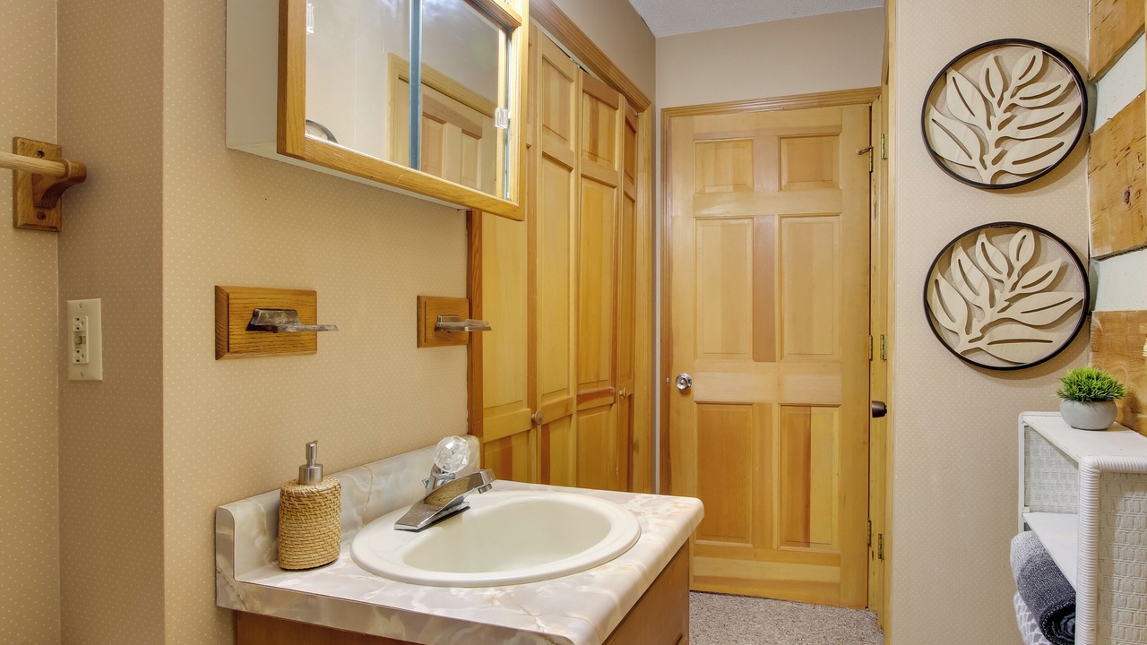 Photo of Bathroom in Gracewood