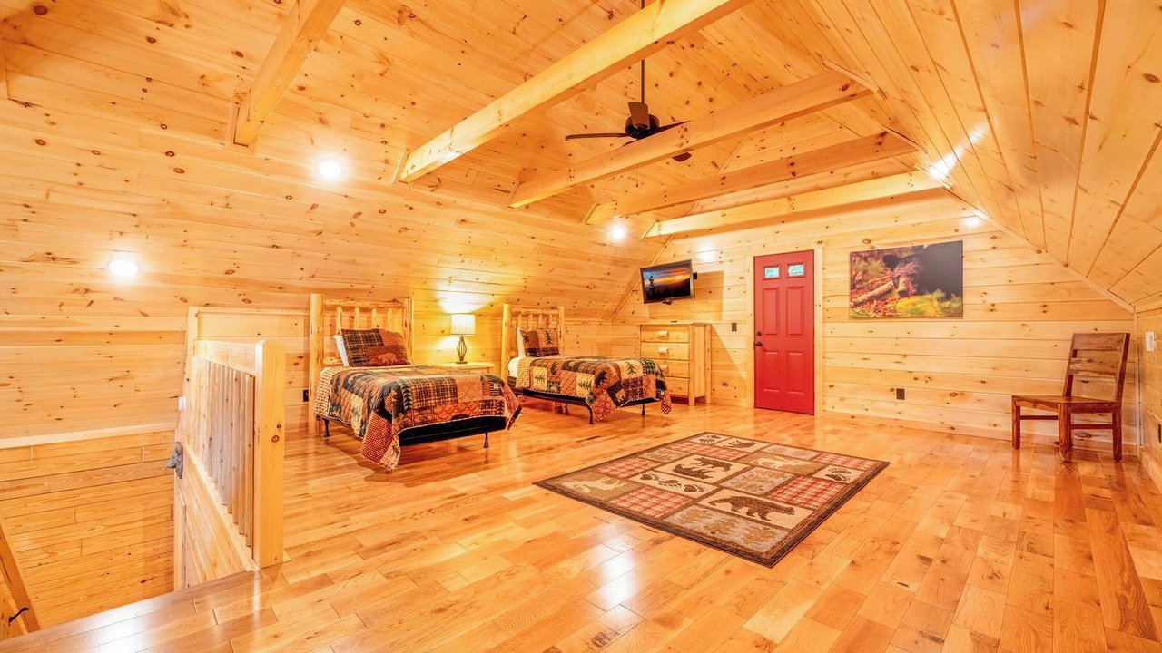 Photo of Bedroom in White Oak Lodge
