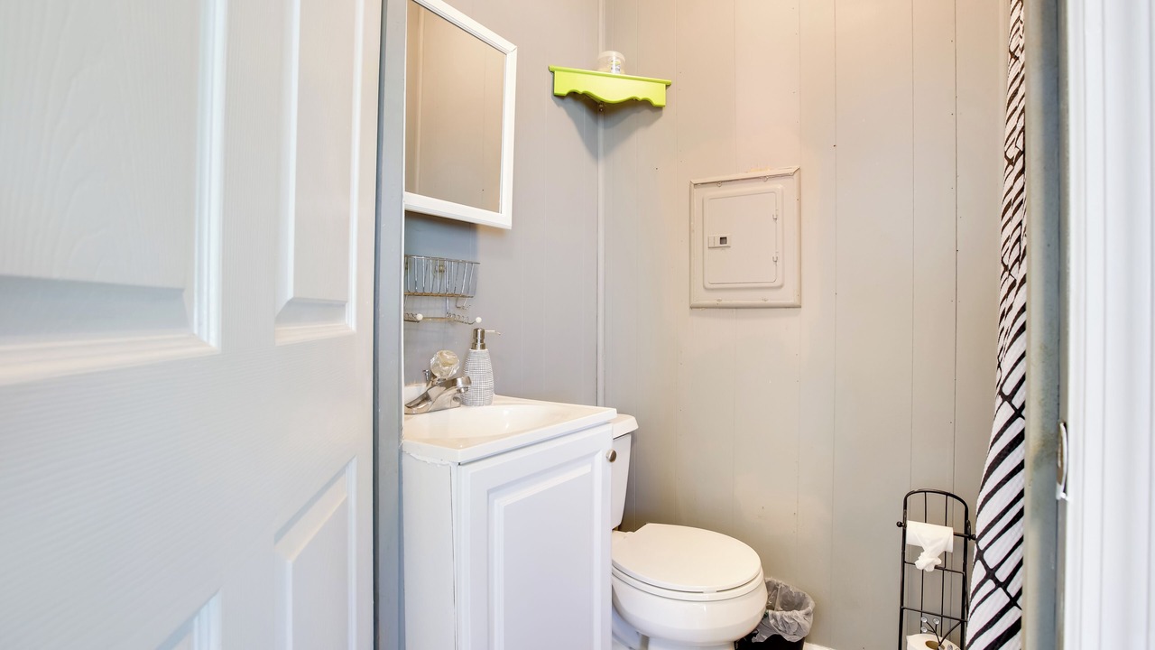 Photo of Bathroom in Glenwood