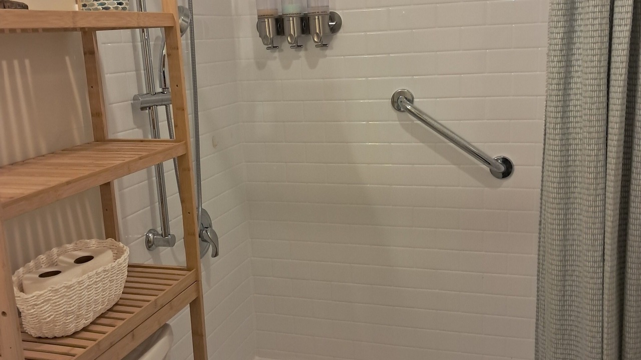 Photo of Bathroom in Port Royal