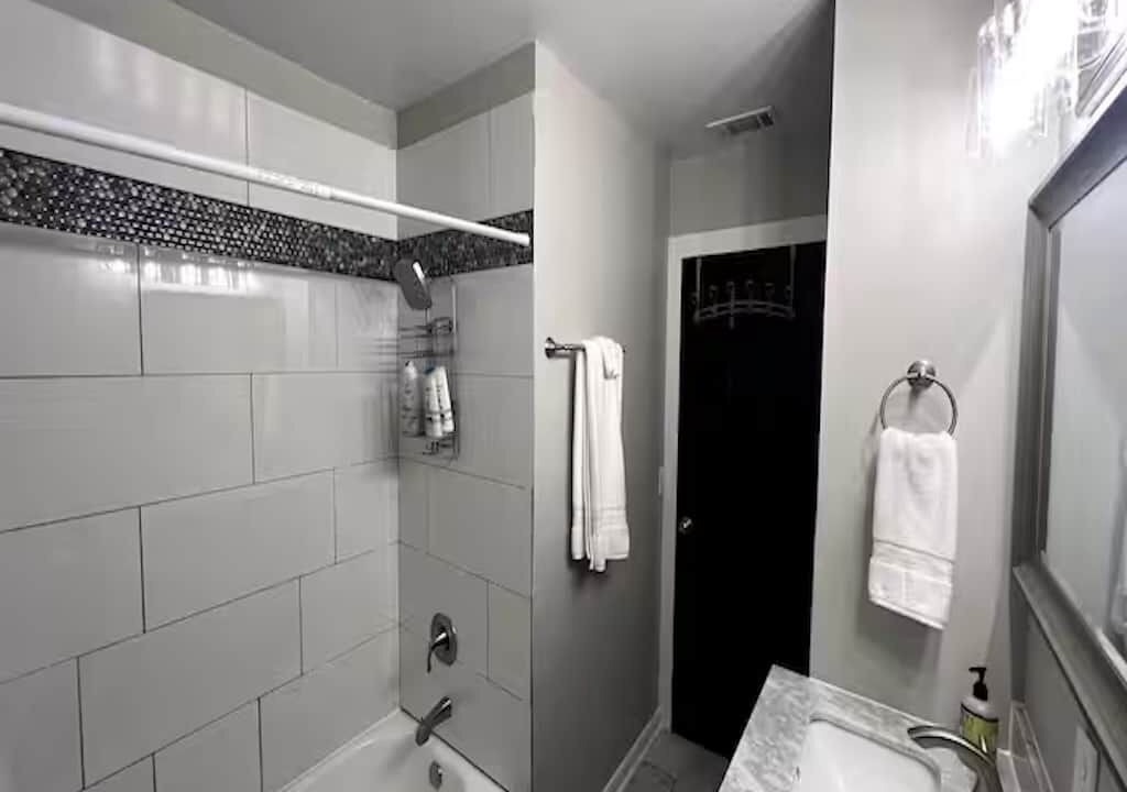 Photo of Bathroom in Statesboro