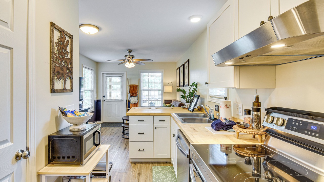 Photo of Kitchen in Townville