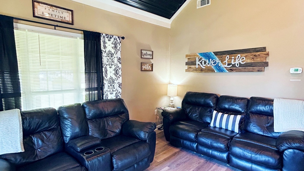 Photo of Livingroom in Uvalda