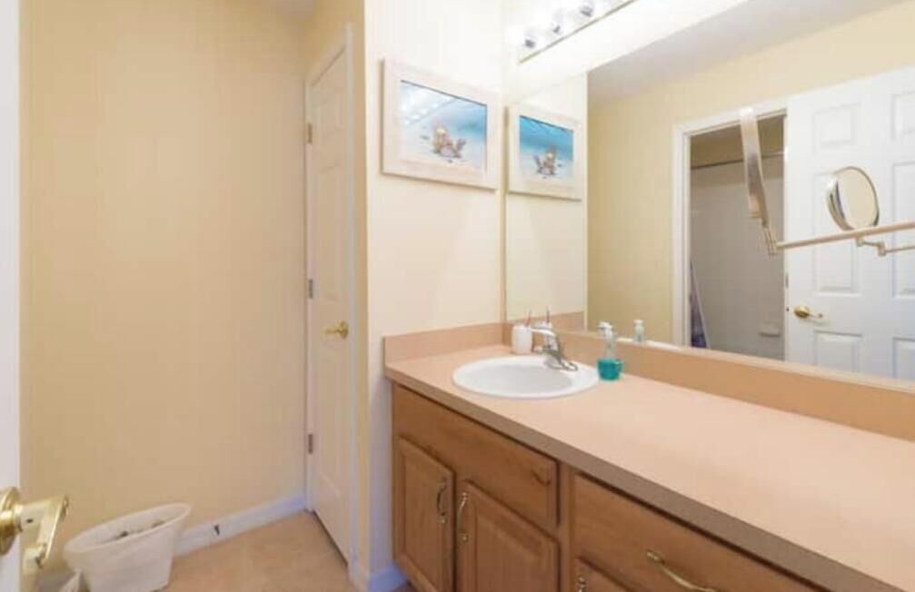 Photo of Bathroom in Highgate Park