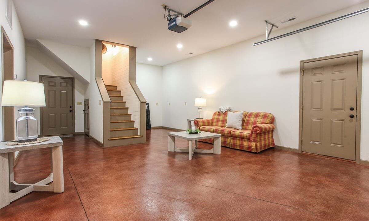 Photo of Livingroom in Robbinsville