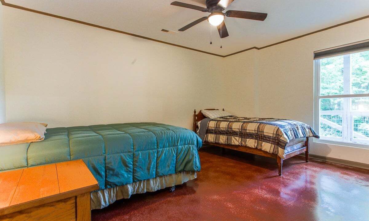 Photo of Bedroom in Robbinsville