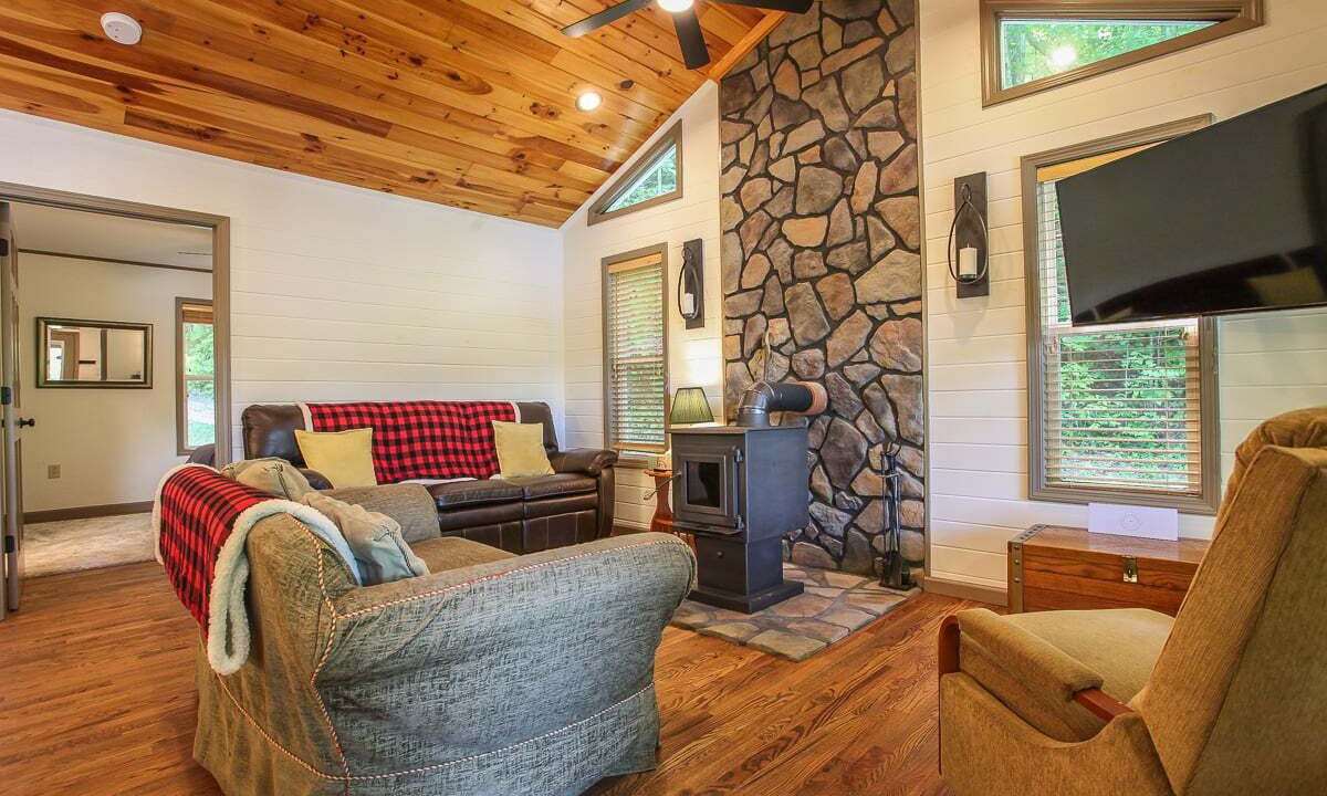 Photo of Livingroom in Robbinsville