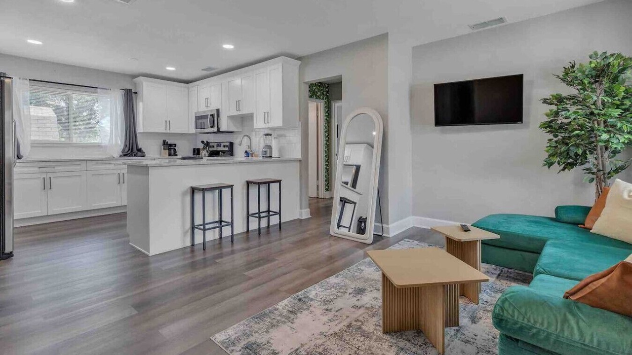 Photo of Livingroom in Sun Bay South
