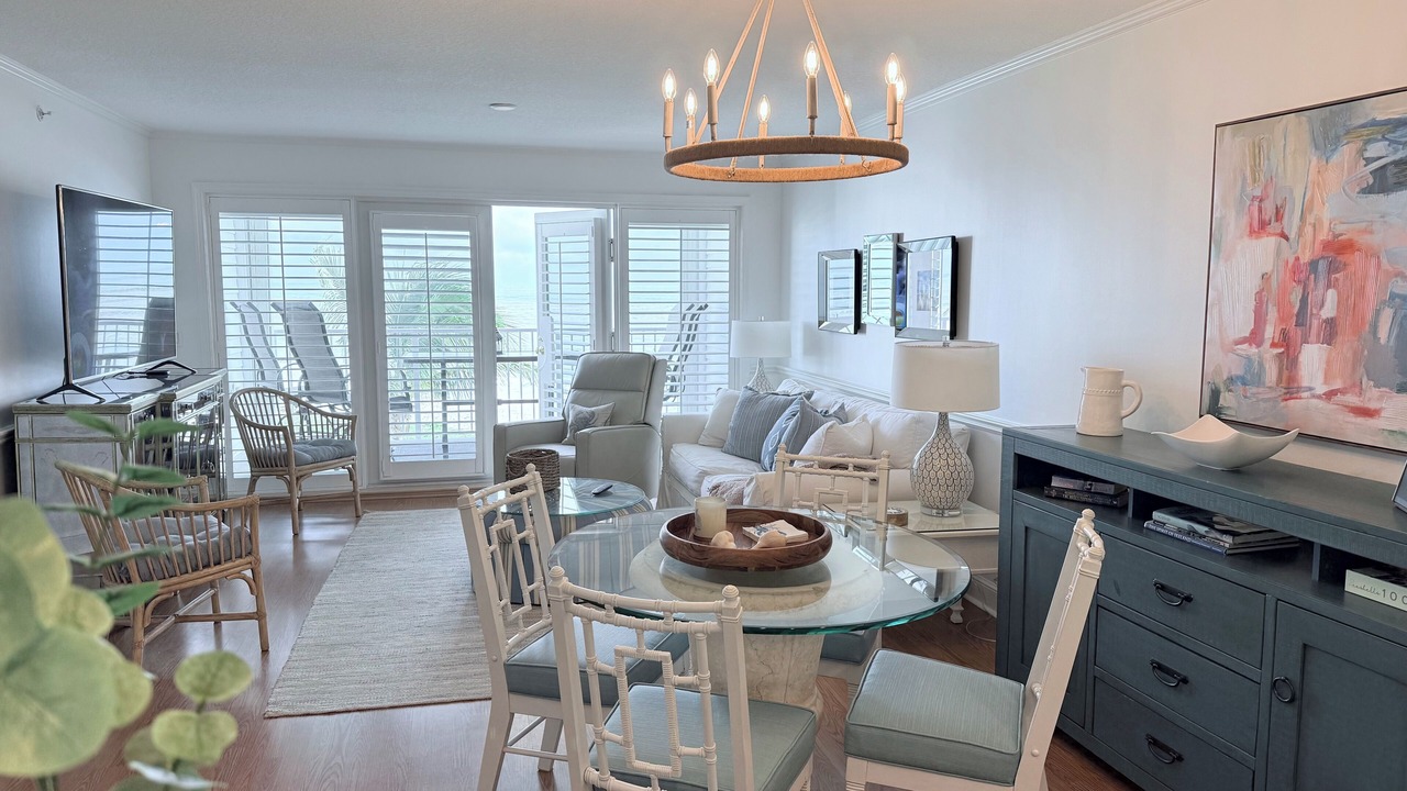 Photo of Livingroom in Central Beach
