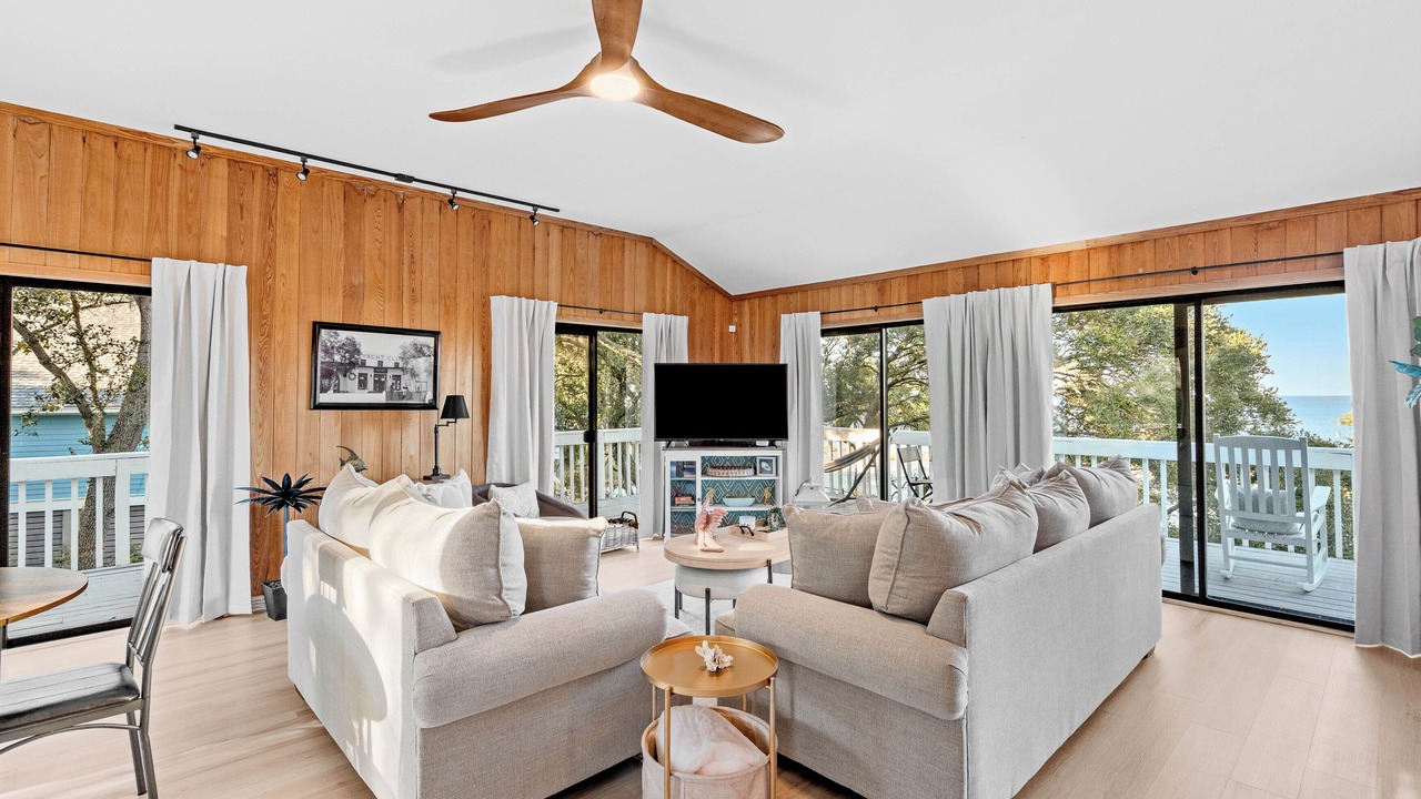 Photo of Livingroom in Saint Helena Island