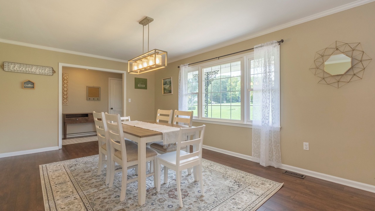 Photo of Bedroom in Northlake