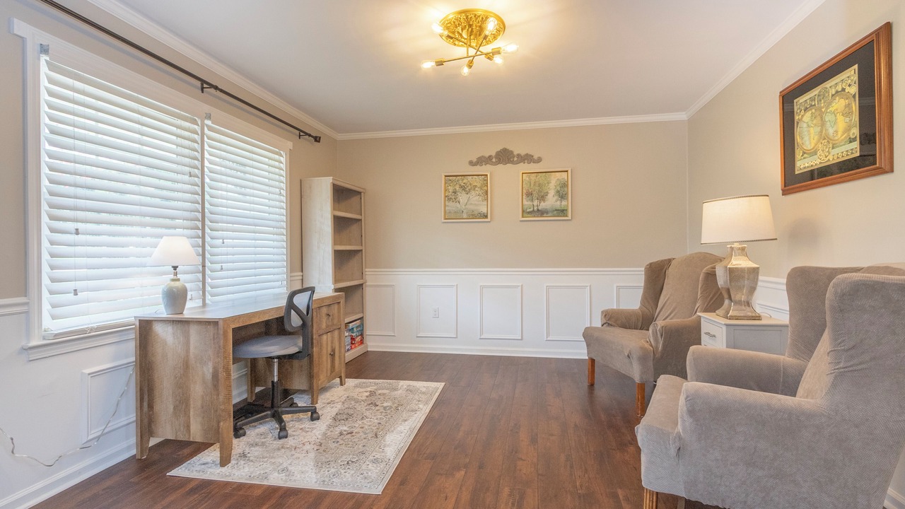 Photo of Bedroom in Northlake