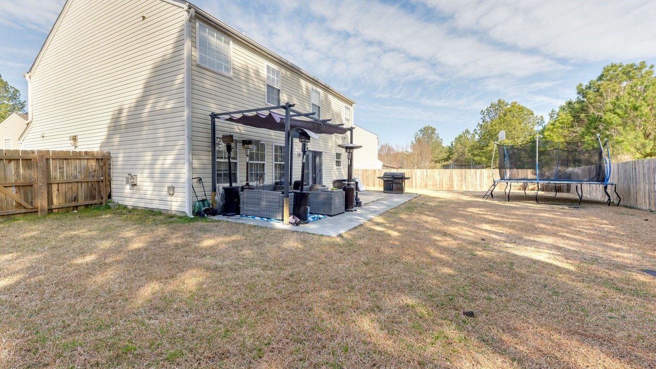Photo of Patio Balcony in Northeast Raleigh
