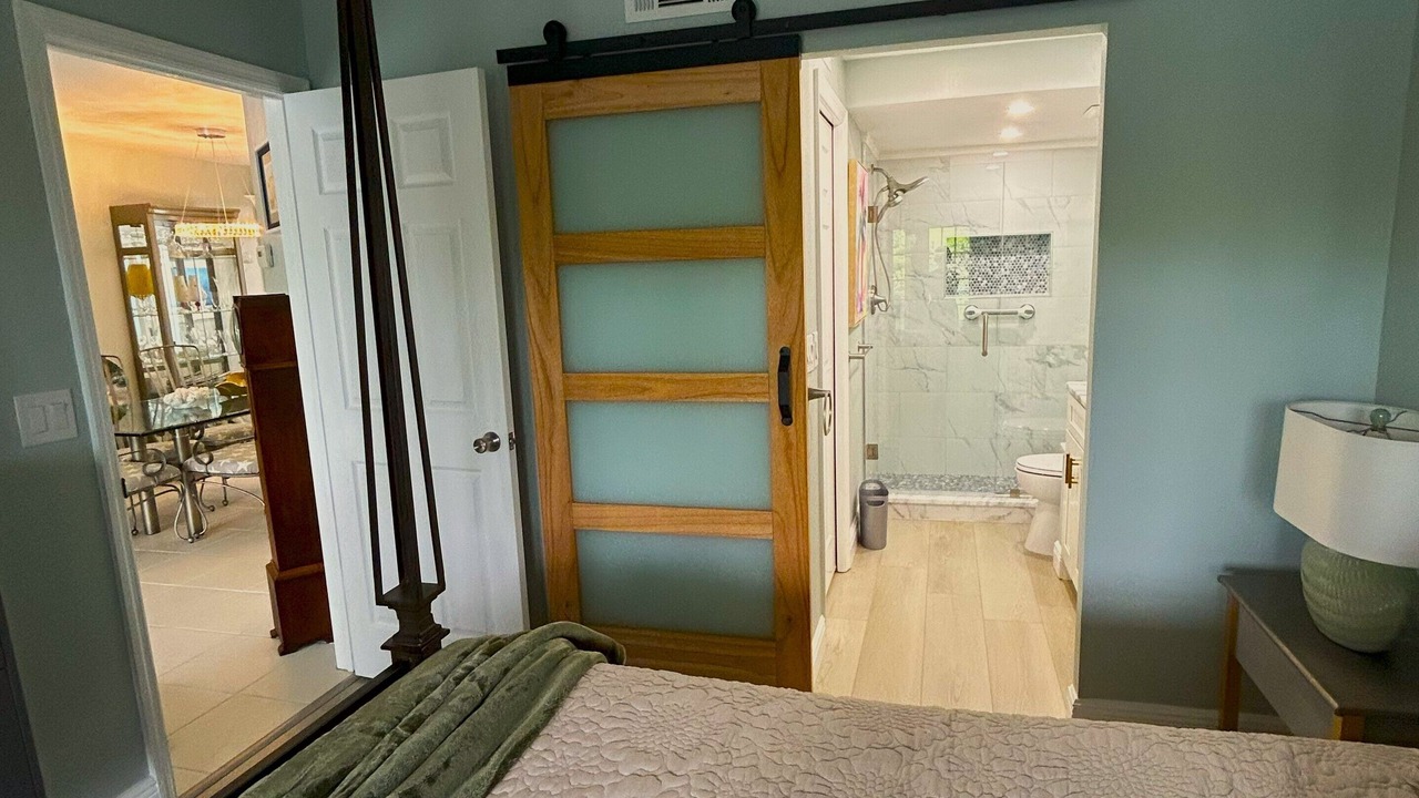 Photo of Bedroom in Hammock Bay