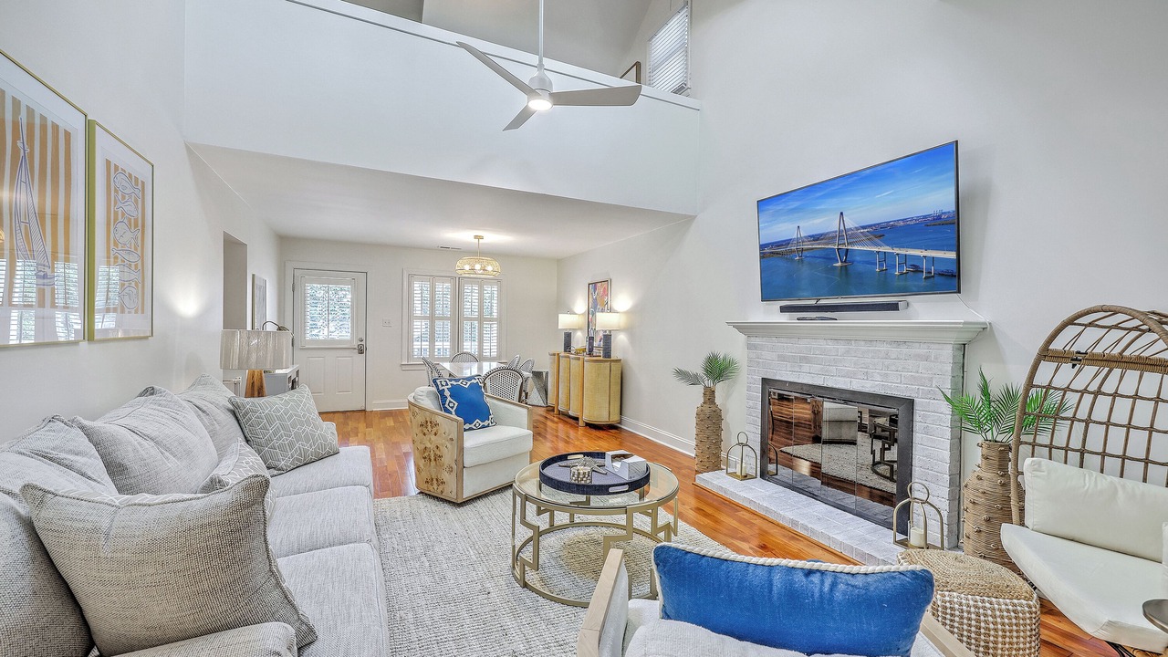 Photo of Livingroom in Tarpon Pond