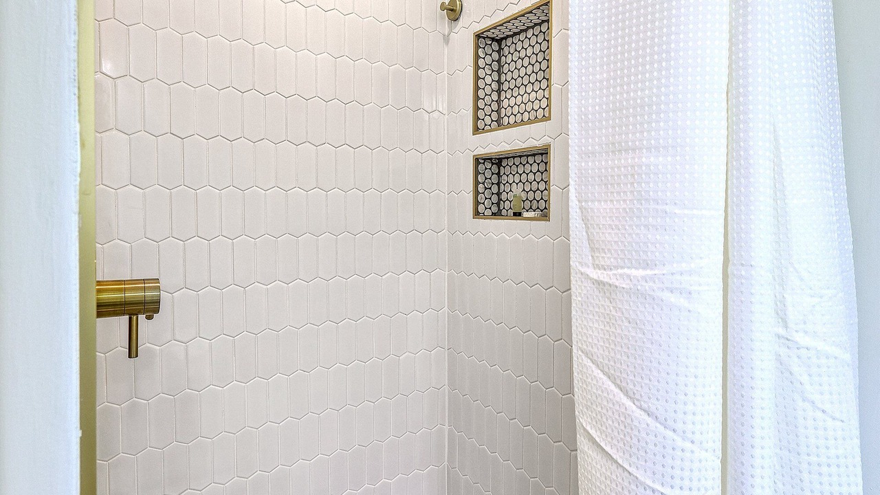 Photo of Bathroom in Tarpon Pond