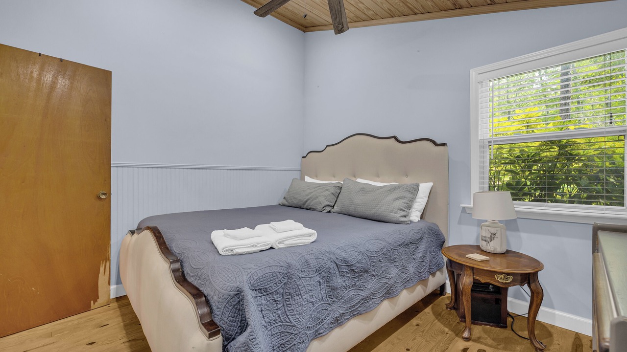 Photo of Bedroom in Mountain Rest