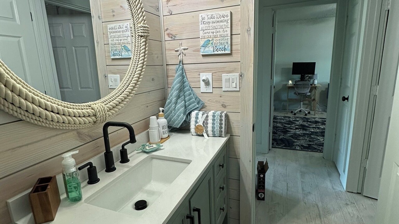 Photo of Bathroom in Coquina Key