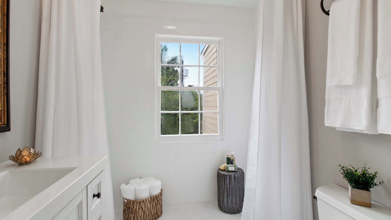 Photo of Bathroom in Beach Institute