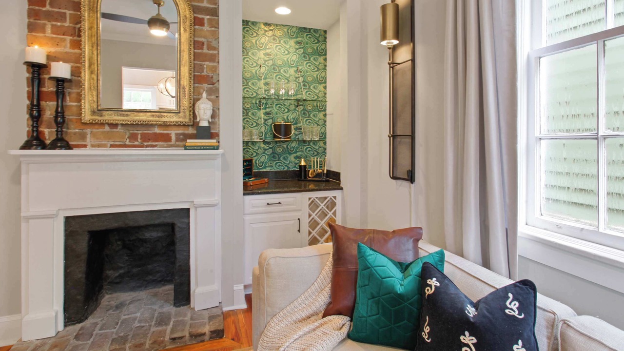 Photo of Livingroom in Beach Institute