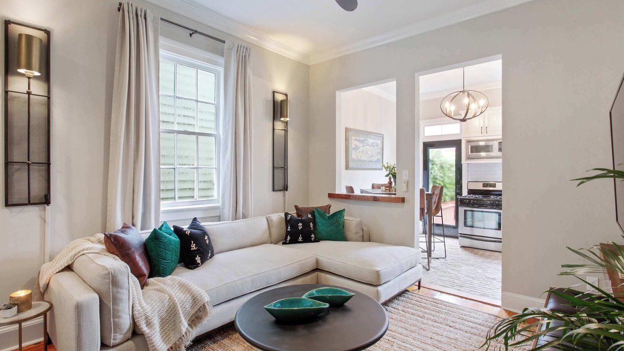 Photo of Livingroom in Beach Institute