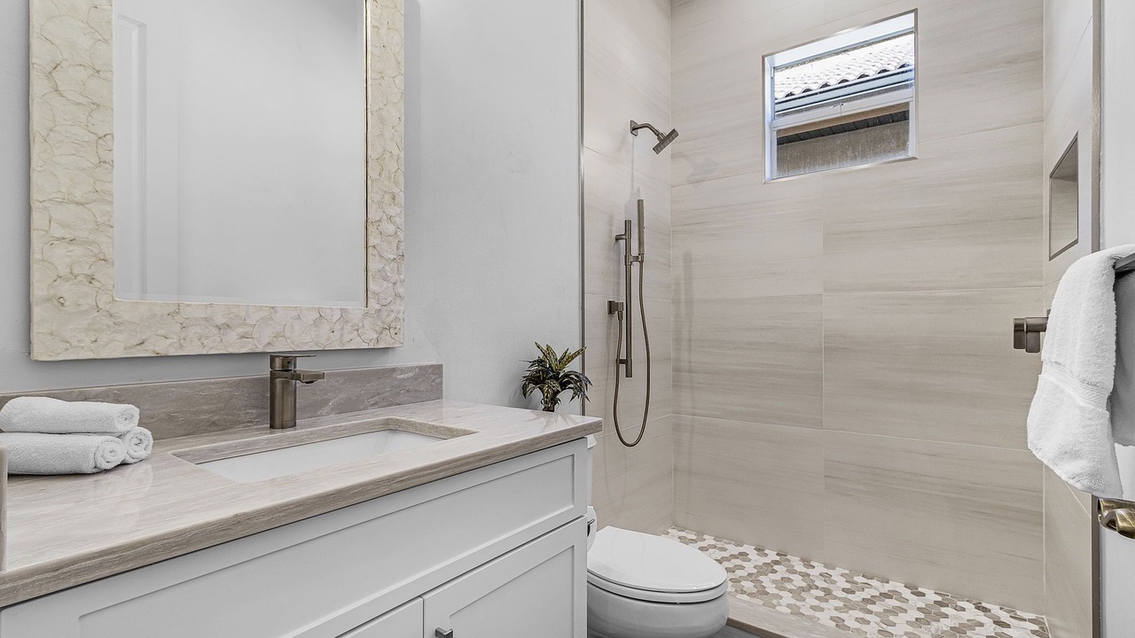 Photo of Bathroom in Naples