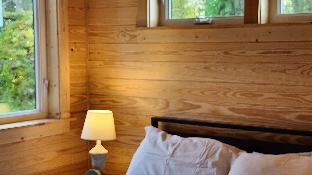 Photo of Bedroom in Leesville