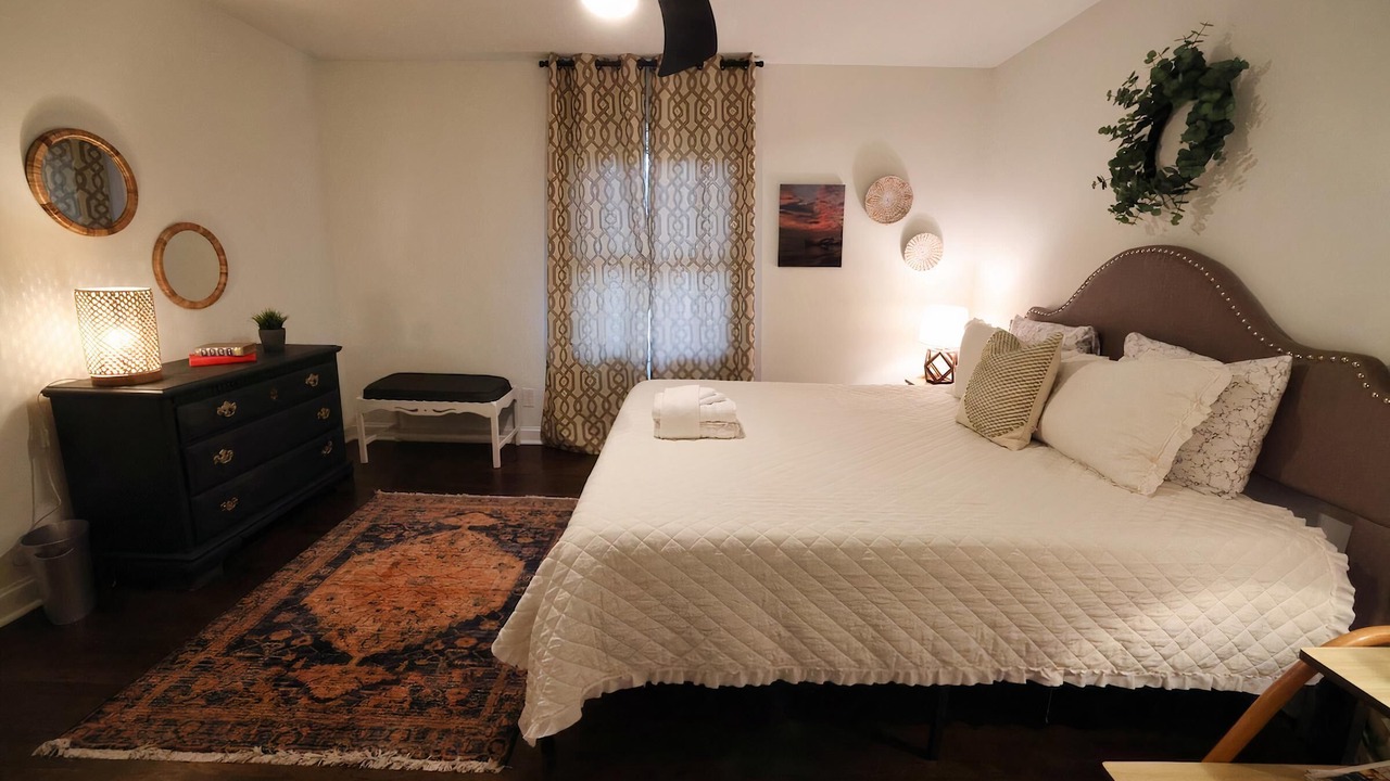 Photo of Bedroom in Charleston