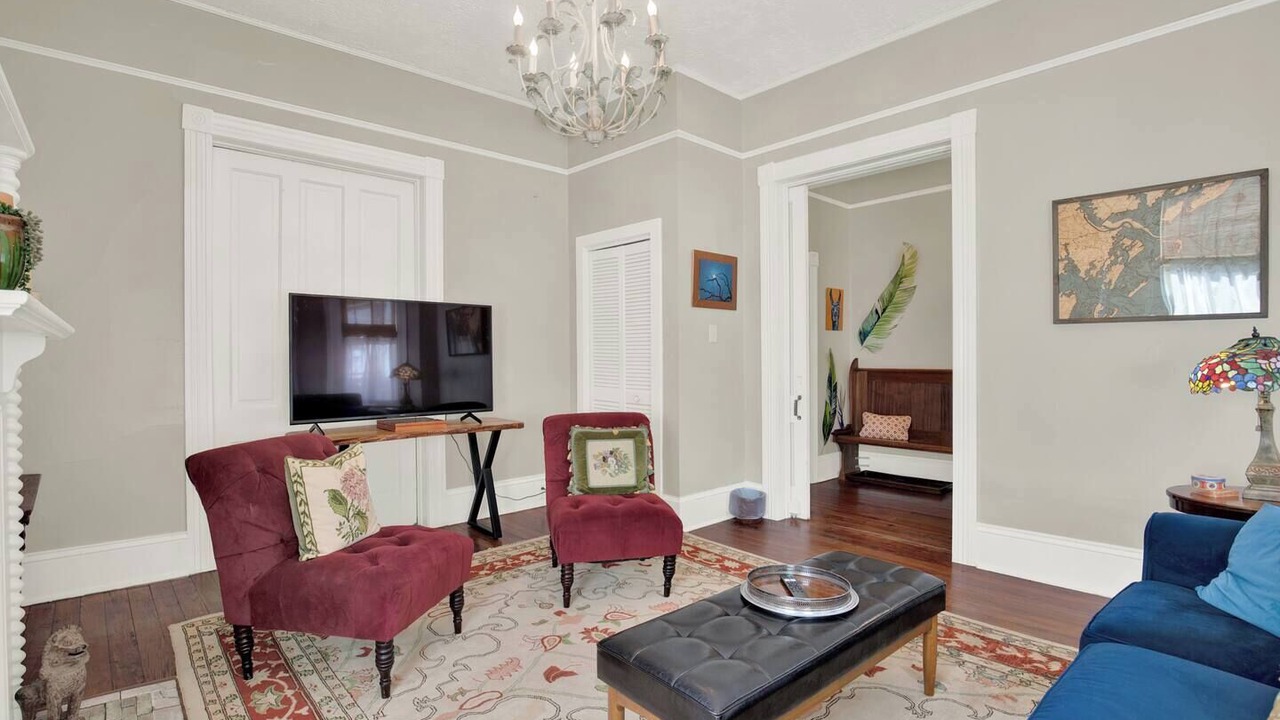 Photo of Bedroom in Thomas Square