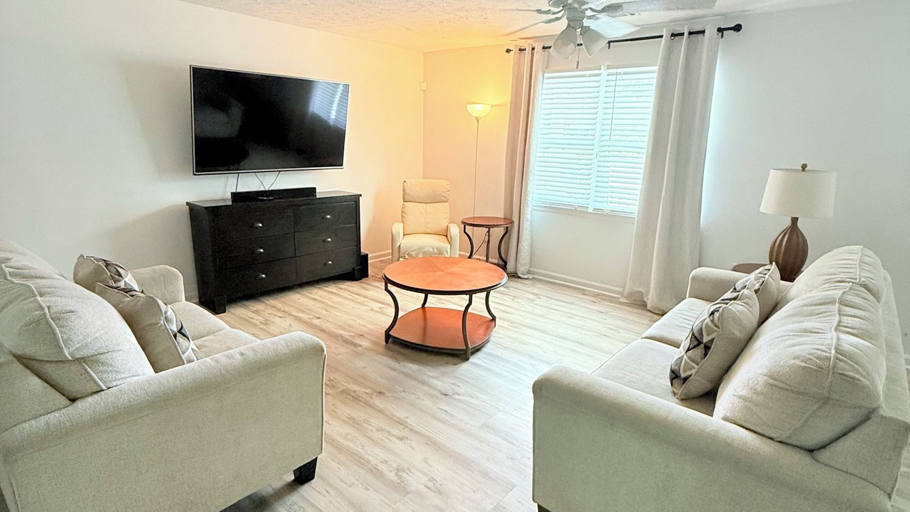 Photo of Livingroom in Savannah