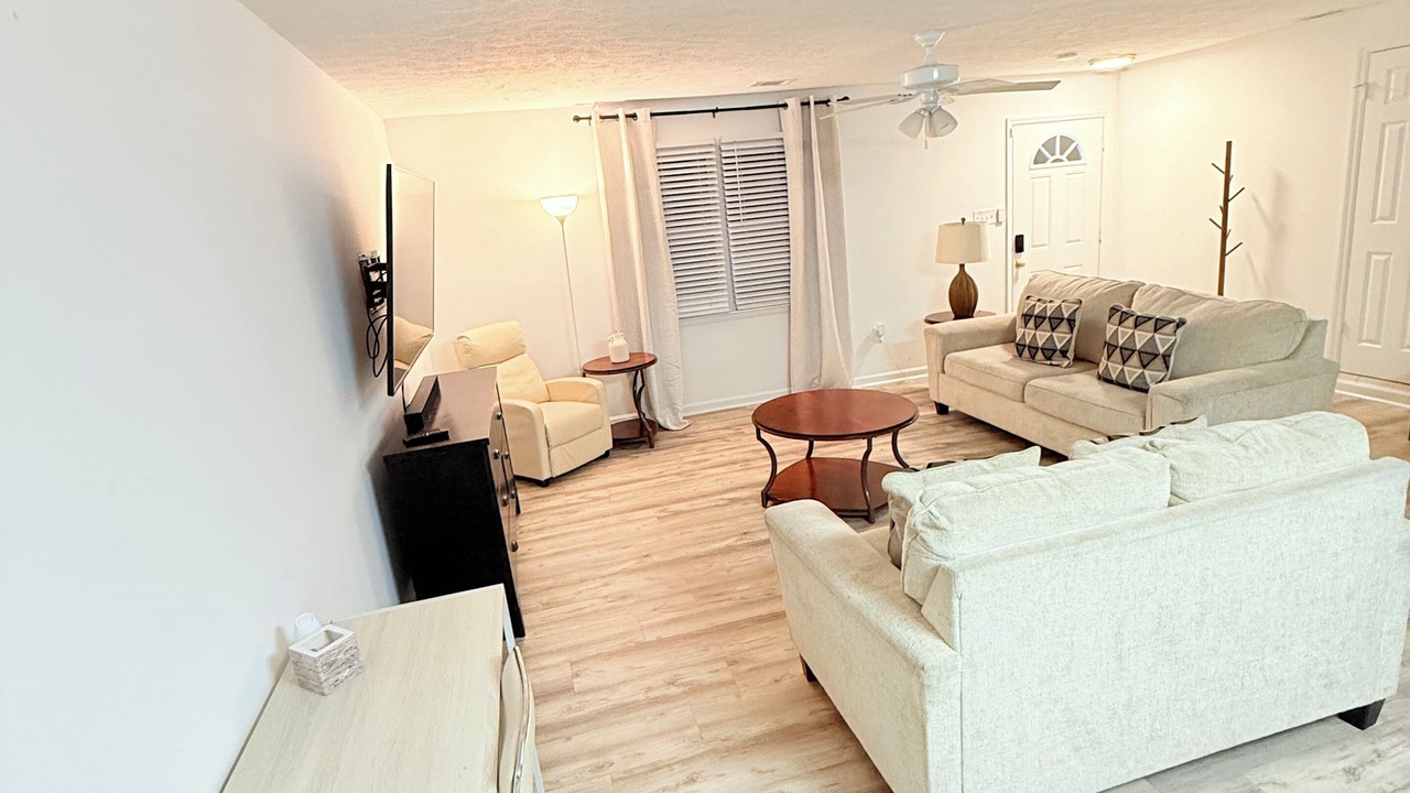 Photo of Livingroom in Savannah