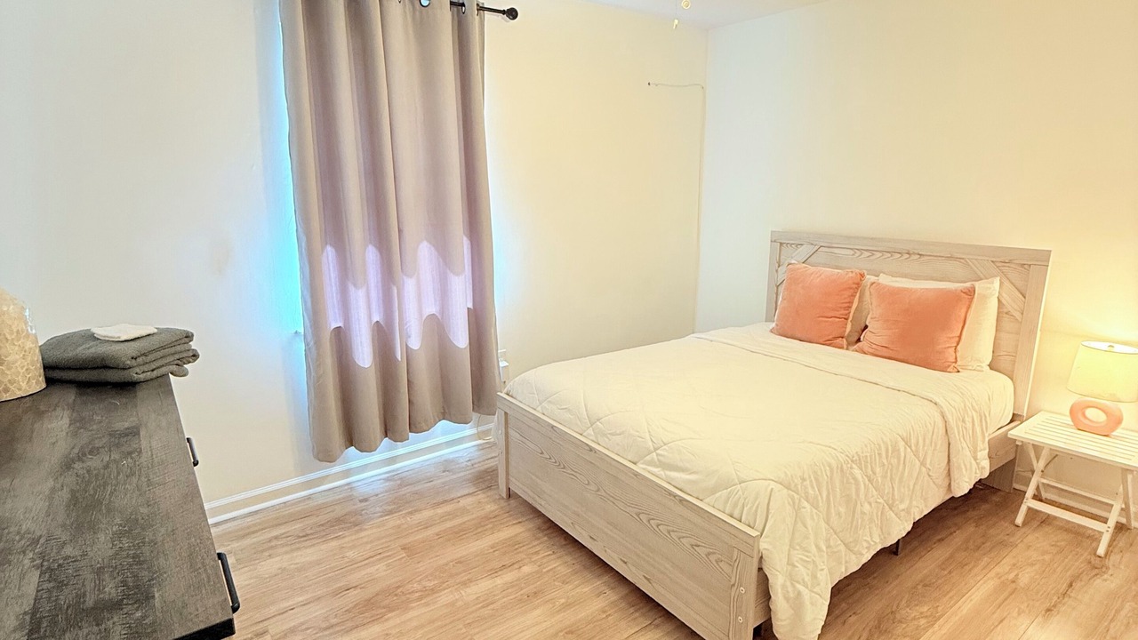 Photo of Bedroom in Savannah