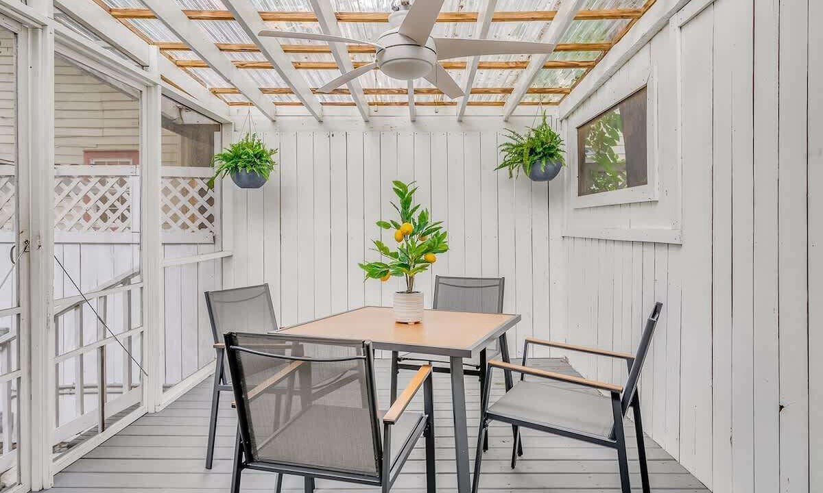 Photo of Outdoor in Savannah Victorian District