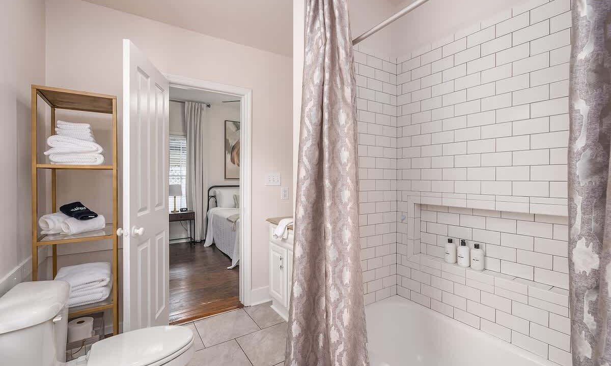 Photo of Bathroom in Savannah Victorian District