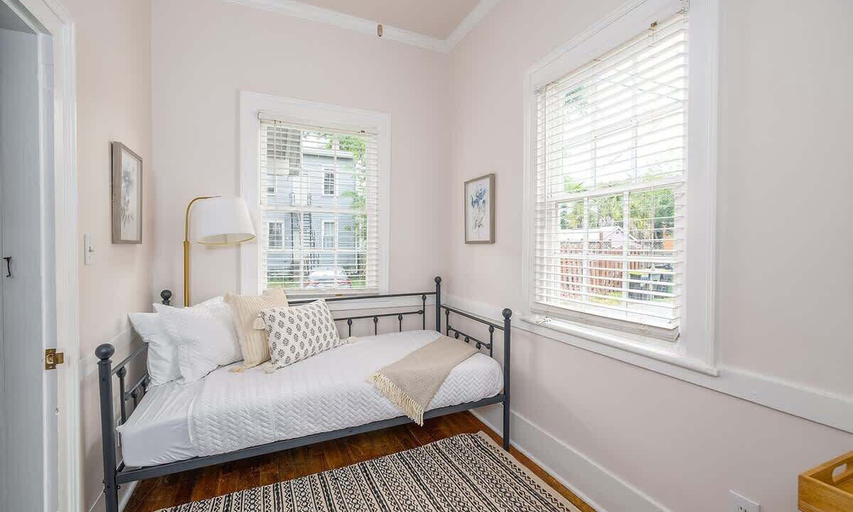 Photo of Bedroom in Savannah Victorian District