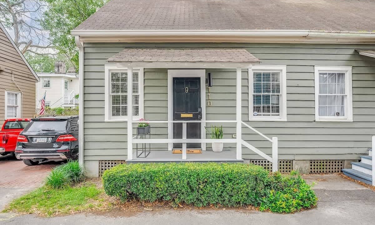 Photo of Outdoor in Savannah Victorian District