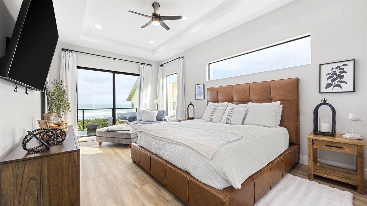 Photo of Livingroom in New Melbourne Beach