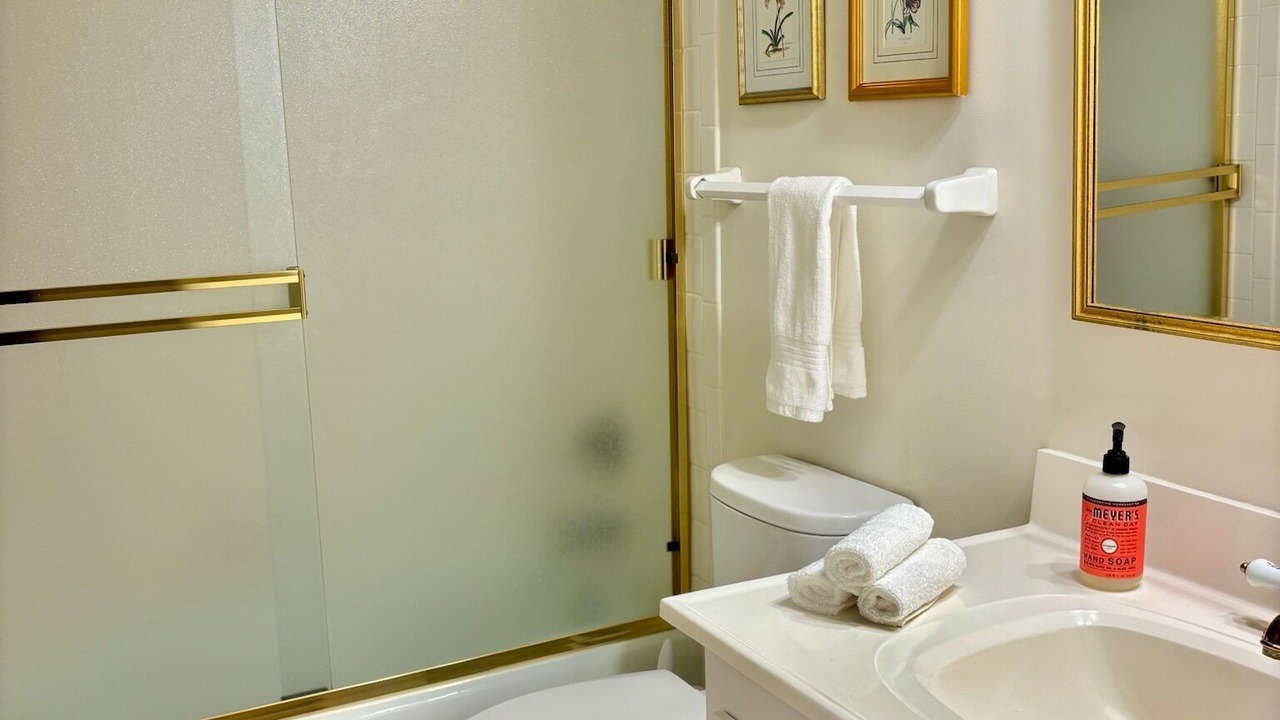 Photo of Bathroom in Indian River Shores