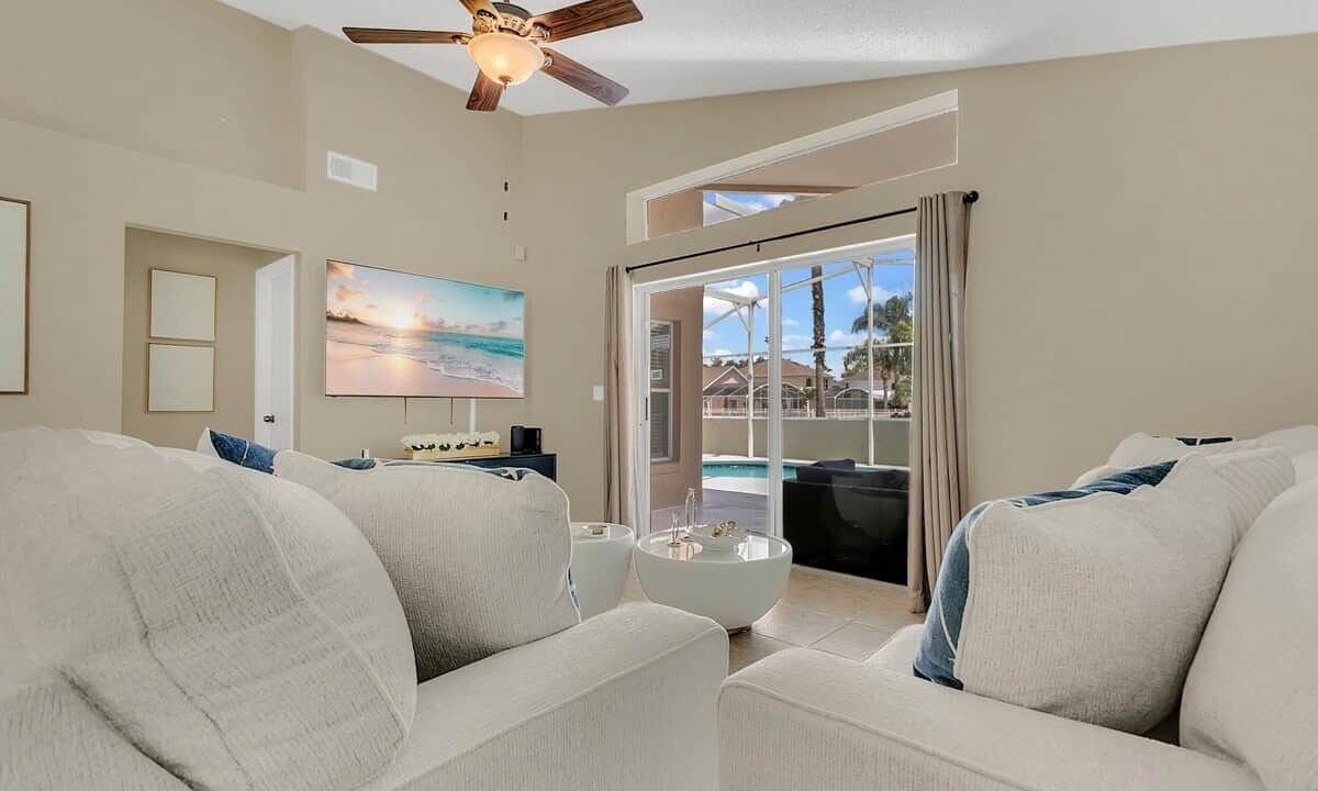 Photo of Livingroom in Westridge