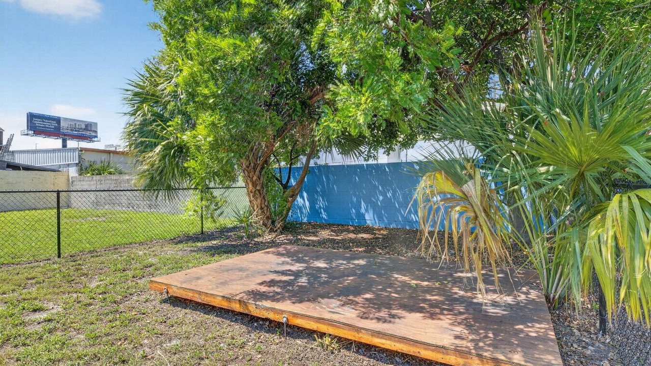 Photo of Outdoor in Sun Bay South