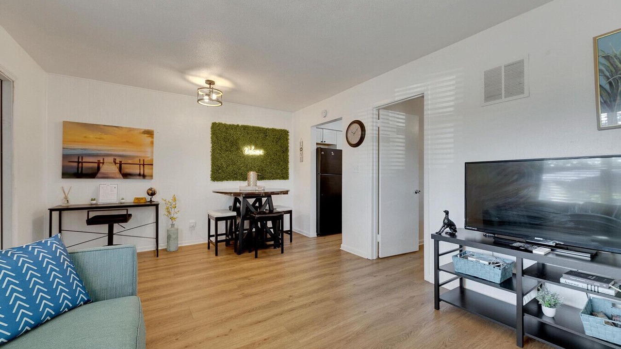 Photo of Livingroom in Sun Bay South