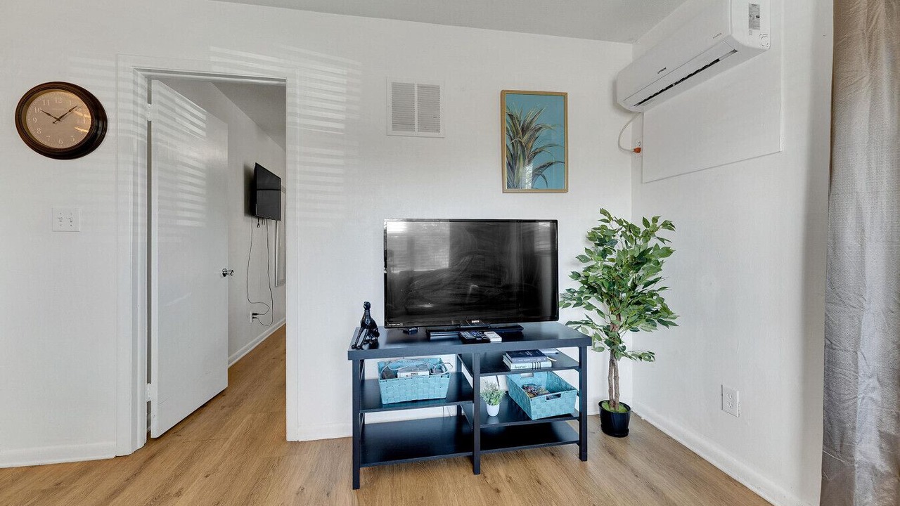 Photo of Livingroom in Sun Bay South