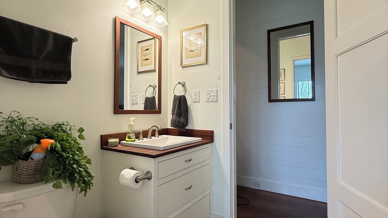 Photo of Bathroom in Eden