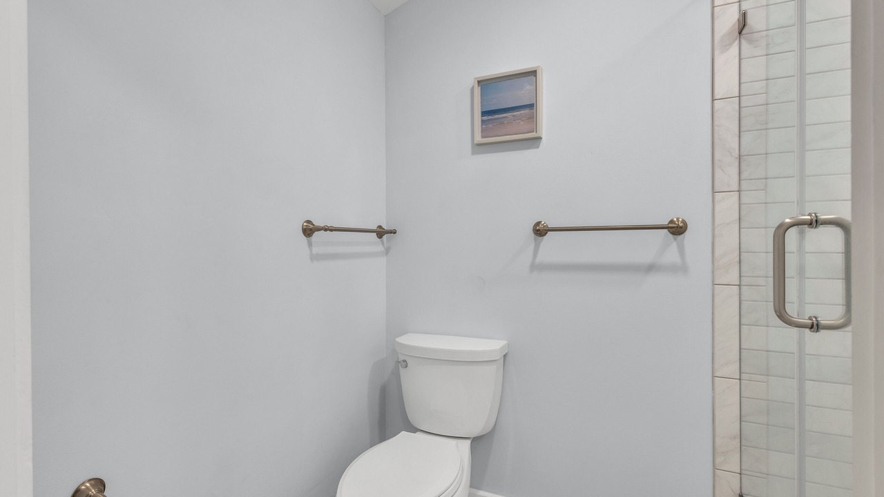 Photo of Bathroom in Heritage Woods