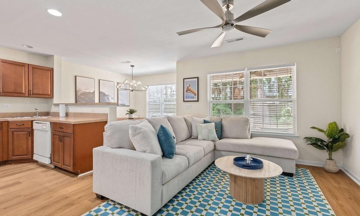 Photo of Livingroom in Charleston