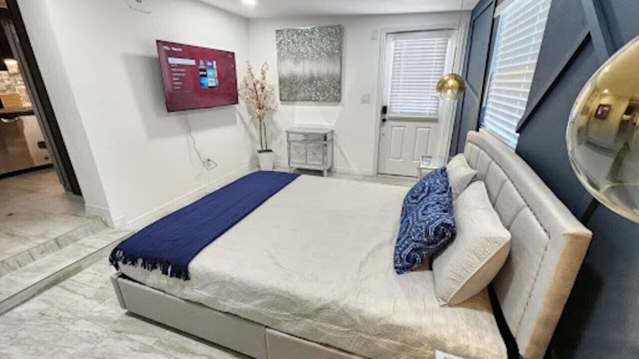 Photo of Bedroom in Fairview Shores