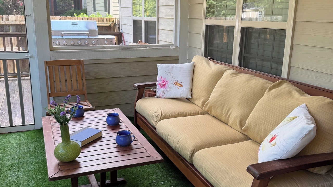 Photo of Livingroom in Northwest Raleigh