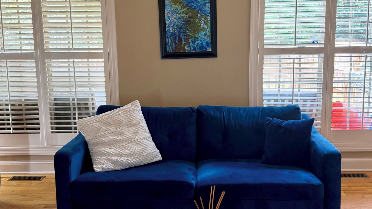Photo of Livingroom in Northwest Raleigh